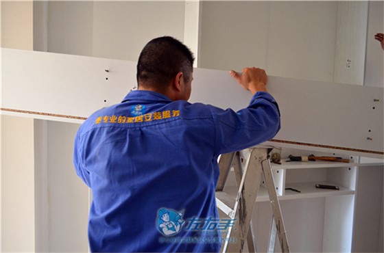 師傅上門(mén)拆裝衣柜