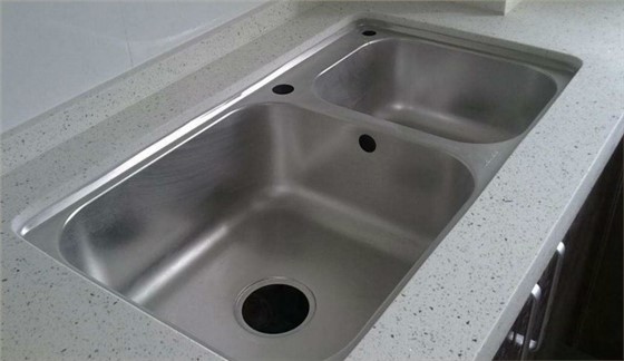 櫥柜臺下盆安裝教程，櫥柜臺下盆怎么安裝才牢固