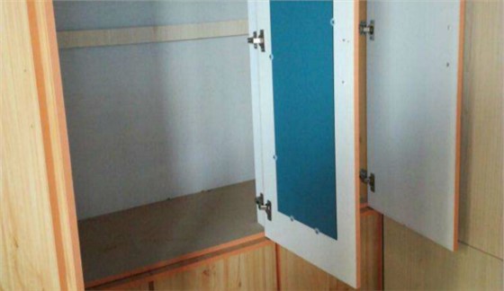 162衣柜推拉門的鏡子有什么好的安裝方法，步驟是什么？