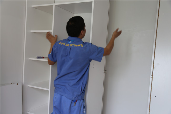 左右手家居安裝丨誰(shuí)說(shuō)定制整體衣柜貴，也可以逆轉(zhuǎn)啊