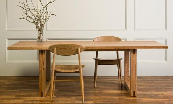 實木家具開裂是什么原因？怎么預防和修復呢？