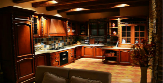 選擇實(shí)木櫥柜么樣，實(shí)木櫥柜有什么優(yōu)缺點(diǎn)？