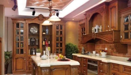 沈陽實木櫥柜品牌;實木櫥柜的優(yōu)點有哪些？實木櫥柜定制要注意什么？