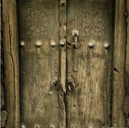 重慶木門價(jià)格：木門用膠不合理導(dǎo)致木門開裂怎么辦？