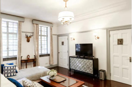 新房美式裝修;新房裝修，室內(nèi)木門該如何選？