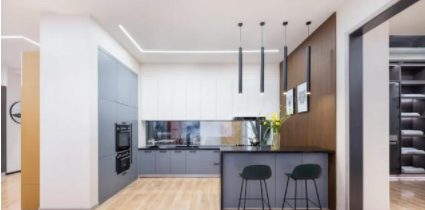 青島實(shí)木門安裝：如何讓木門和家具和諧搭配？