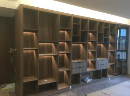 鄭州展示柜維修，展示柜層板燈