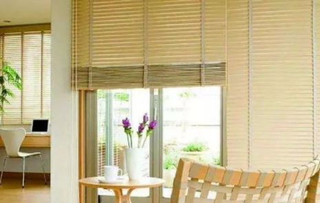 電動卷簾窗簾：卷簾窗簾的清洗保養(yǎng)又有哪些技巧？