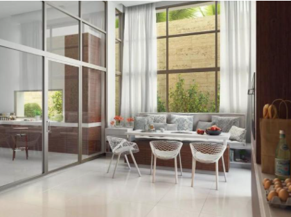 大飄窗設(shè)計：飄窗窗簾是靠墻好，還是靠窗好？