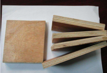 膠合板密度標(biāo)準(zhǔn);膠合板多少錢(qián)？膠合板怎么選購(gòu)？