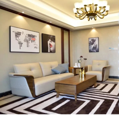 客廳沙發(fā)設(shè)計(jì)：偏愛(ài)皮沙發(fā)？實(shí)木配真皮提升客廳格局