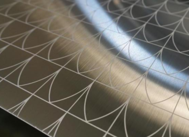 閣樓裝修案例：裝修的黑鋼，不銹鋼門的鍍銅板是什么？