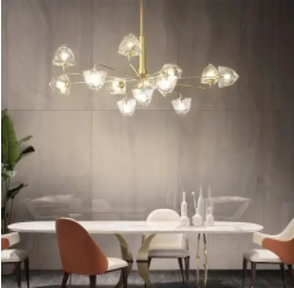 中式吊燈安裝：客廳吊燈一定要裝嗎？用其他燈具裝飾頂部也能美觀