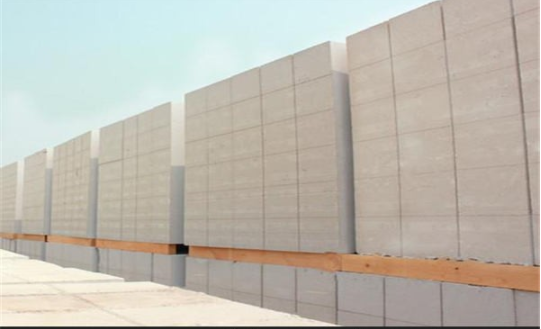 環(huán)保集成墻板那家好？pvc集成墻板質(zhì)量如何辨別  pvc集成墻板怎么保養(yǎng)