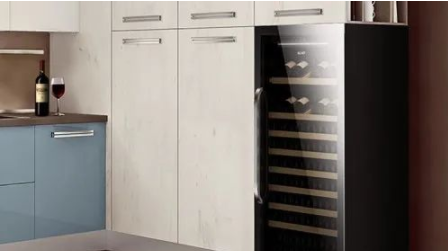 家裝酒柜隔斷效果圖，靠墻酒柜有什么作用？