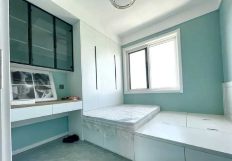 臥室榻榻米裝修效果圖，臥室裝榻榻米實用嗎？