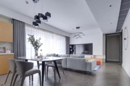 家裝客廳裝修設(shè)計：148平現(xiàn)代風(fēng)四居室，獨享開放式衣帽間太爽了