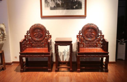 組合家具設(shè)計(jì)：傳統(tǒng)家具的應(yīng)用中，組合型家具僅中堂一例，別無(wú)二類