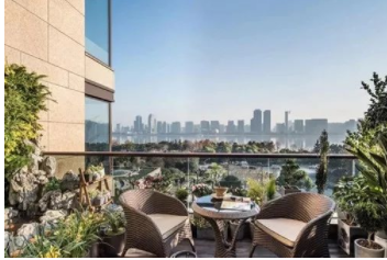 房間陽臺(tái)裝修：陽臺(tái)怎么裝修好看 陽臺(tái)裝修應(yīng)注意什么