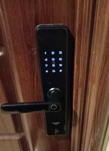 指紋鎖安裝價(jià)格;指紋鎖、智能鎖、人臉識(shí)別鎖，到底該怎么選擇？