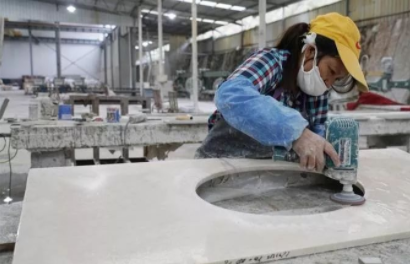 石材加工廠：如何選購合格的石材？看表面？