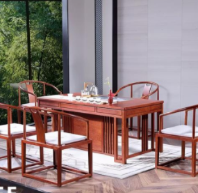 木制雕刻工藝品：如何看紅木家具雕刻工藝的優(yōu)劣呢？