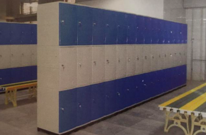 上海浴室更衣柜：浴室更衣柜選擇哪種材質的好