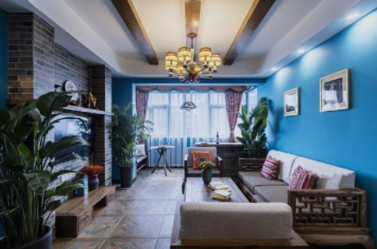 新中式風(fēng)格家具：剛剛裝好的新中式新房，全屋采用原木家具，相當(dāng)養(yǎng)眼