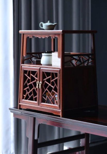 小葉紫檀木鑒別：為什么緬甸花梨會成為最受歡迎的入門級紅木家具？