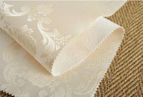 室內(nèi)新型裝飾材料：墻紙和墻布有什么區(qū)別？用墻布好還是墻紙好