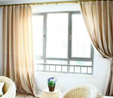 【窗簾布藝加盟】家裝室內(nèi)窗簾什么材質(zhì)比較好呢？