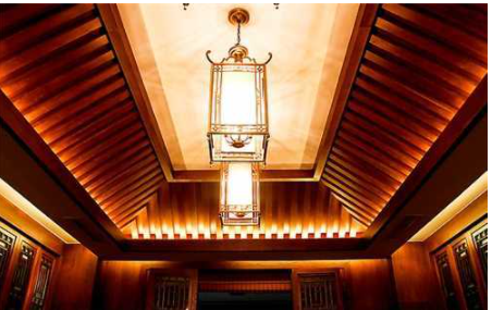 【吊頂設(shè)計(jì)材料】材料不同吊頂?shù)膬r(jià)格就不同，選購(gòu)吊頂前該了解的知識(shí)
