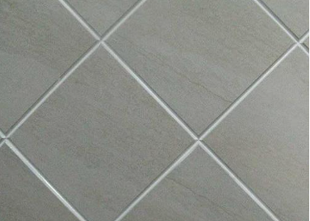 客廳瓷磚鋪貼：瓷磚為什么選擇美縫？