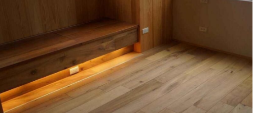 【強(qiáng)化木地板加盟】實(shí)木地板的含水率如何控制？