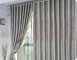 鵝絨的窗簾好嗎，如何清潔天鵝絨窗布？