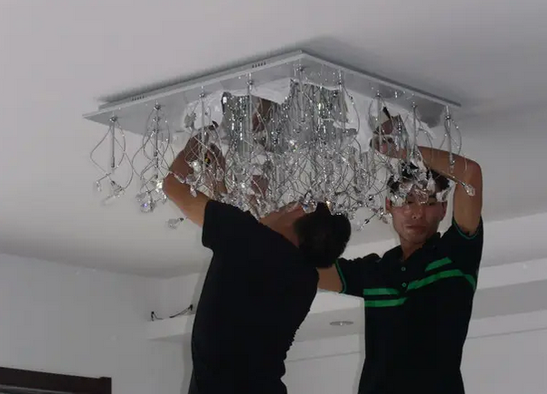 家具安裝：燈具安裝有哪些要求？燈具品牌介紹